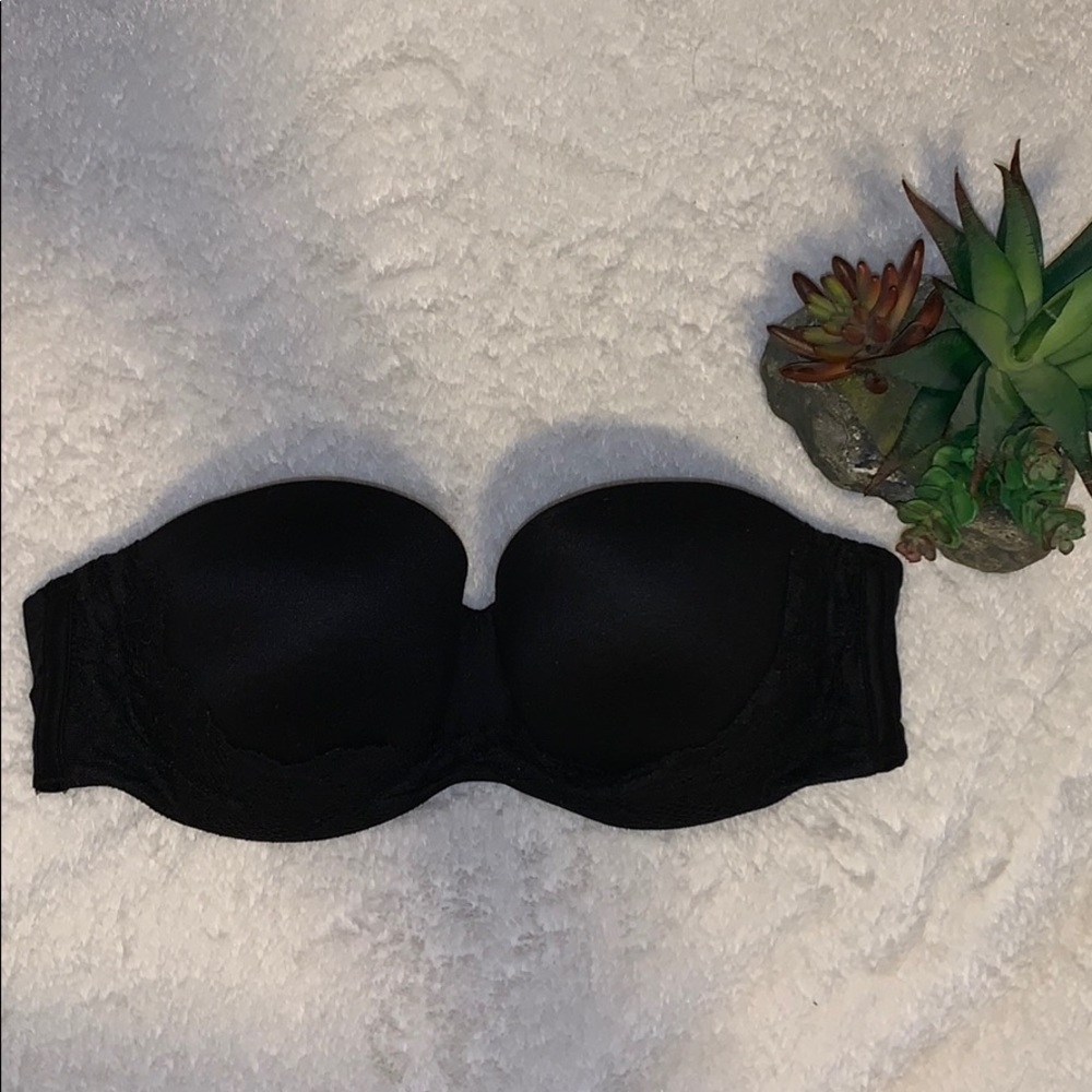 Victoria’s Secret strapless black bra
